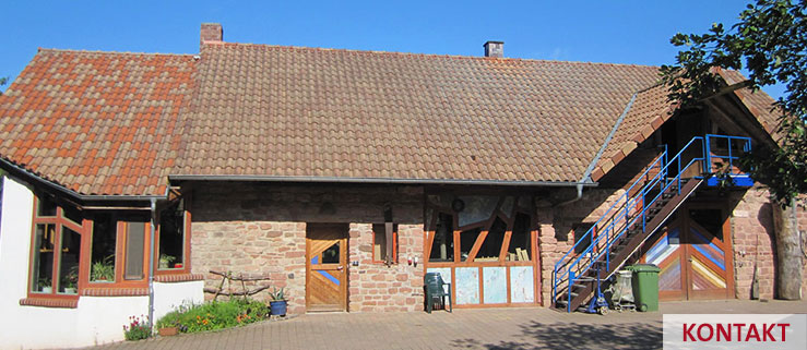 Kontakt - Tischlerei am Hof - Massivholzbau: Treppen, Türen, Küchen, Möbel, Holzbau, Innenausbau